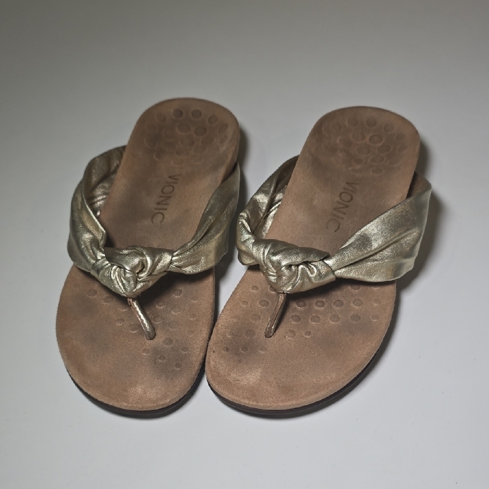 Vionic Women's Metallic Sandals